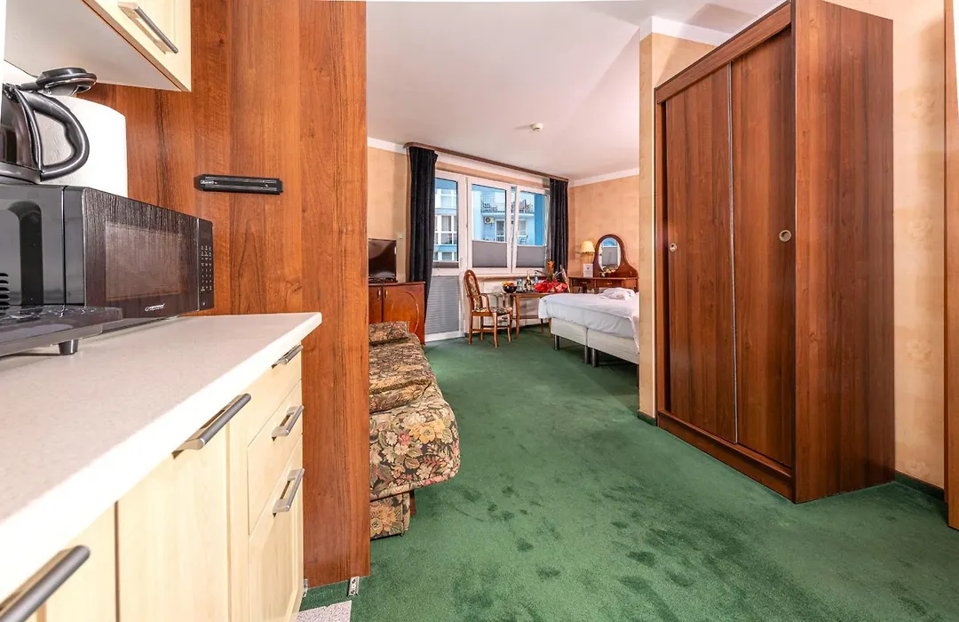 Apartamenty Black Pearl-1